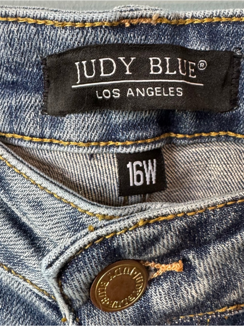 Judy Blue Boyfriend Fit Distressed Raw Hem Jeans. Size 16W (actual 31x33) - Picture 2 of 13